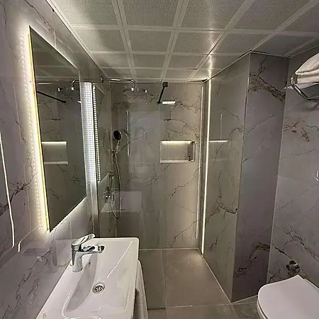 Kayalar Hotel